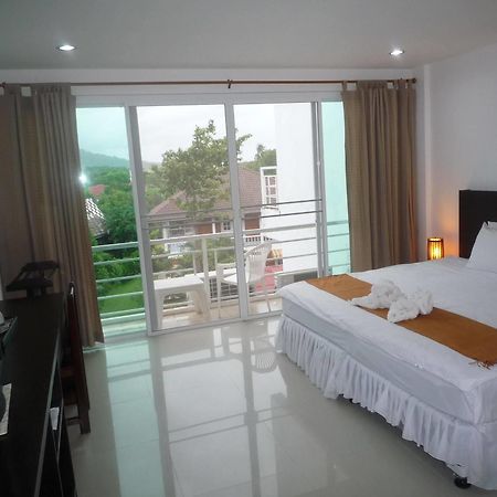 Baan Oui Phuket pensión Nai Harn Exterior foto